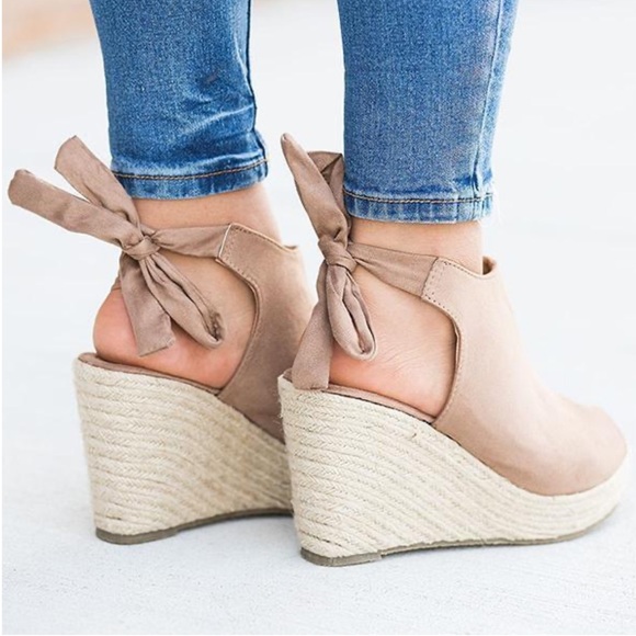 5⭐️ Bow Tie Peep Toe Espadrille Wedge Sandals - Picture 2 of 4